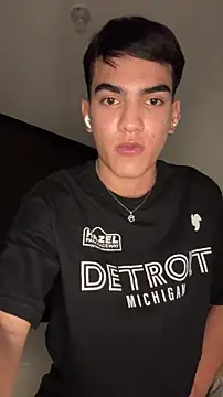 snakeeboy online show from March 5, 8:32 am