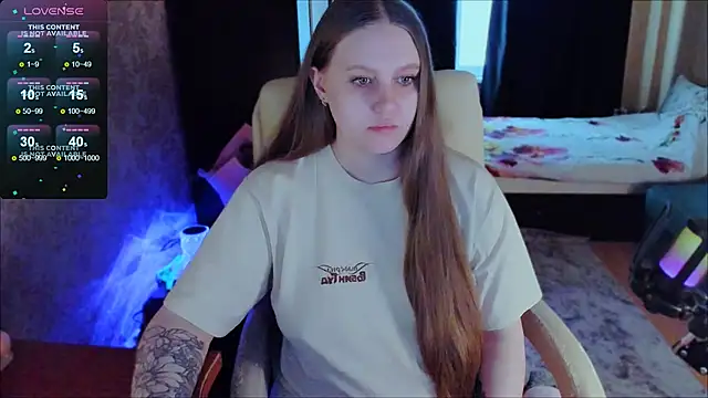 Snapshot of Alice_Dreamgirl_ chatting on March 14, 9:57 am Alice Dreamgirl  online show from March 14, 9:57 am