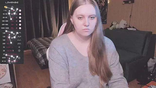 Snapshot of Alice_Dreamgirl_ chatting on September 24, 9:01 am Alice Dreamgirl  online show from September 24, 9:01 am