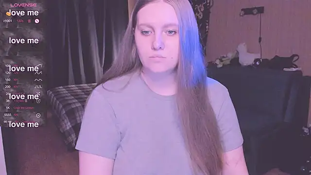 Snapshot of Alice_Dreamgirl_ chatting on October 16, 11:22 am Alice Dreamgirl  online show from October 16, 11:22 am