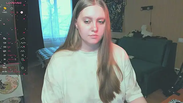 Snapshot of Alice_Dreamgirl_ chatting on October 26, 12:11 pm Alice Dreamgirl  online show from October 26, 12:11 pm