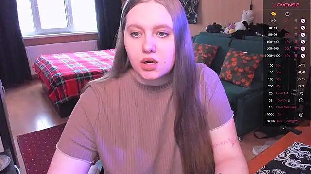 Alice Dreamgirl  online show from January 13, 11:59 am