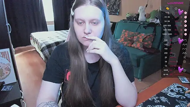 Alice Dreamgirl  online show from April 22, 12:18 pm