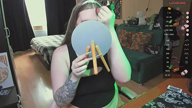 Alice Dreamgirl  online show from April 23, 11:42 am