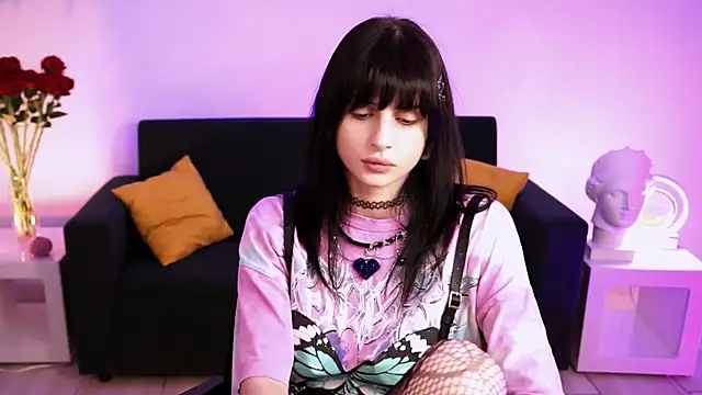 JadeCastle  online show from March 15, 5:30 pm