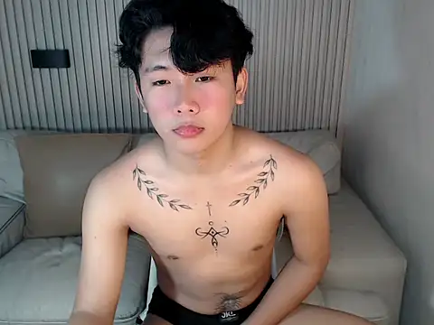 dangerzone0122 online show from June 10, 5:12 pm