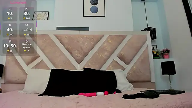 hotmature1 online show from March 30, 11:00 am