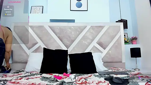 hotmature1 online show from April 4, 11:08 am