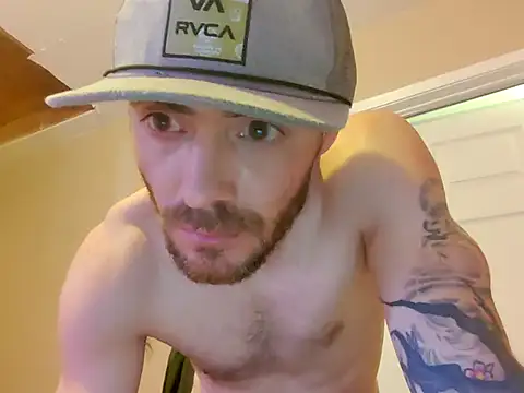 Snapshot of Huntzg23 chatting on November 23, 9:20 am Huntzg23 online show from November 23, 9:20 am