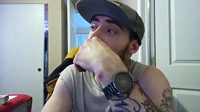 Huntzg23 online show from April 17, 4:37 am