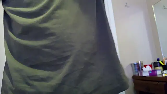 Huntzg23 online show from April 21, 5:25 am