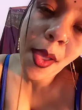 Snapshot of Hot-shot99 chatting on January 3, 12:30 pm Hot-shot99 online show from January 3, 12:30 pm