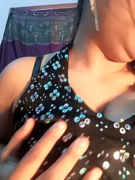 Snapshot of Hot-shot99 chatting on January 3, 7:50 pm Hot-shot99 online show from January 3, 7:50 pm