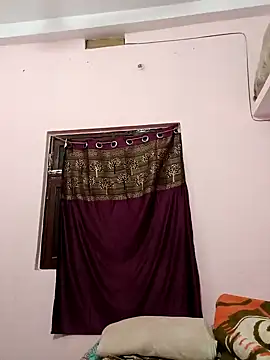 Snapshot of Hot-shot99 chatting on February 3, 3:27 pm Hot-shot99 online show from February 3, 3:27 pm