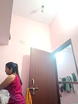 Snapshot of Hot-shot99 chatting on February 7, 10:09 pm Hot-shot99 online show from February 7, 10:09 pm