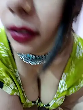 Snapshot of Hot-shot99 chatting on February 25, 8:36 am Hot-shot99 online show from February 25, 8:36 am