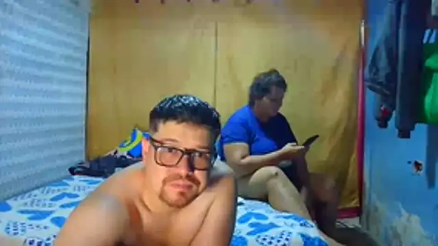 Snapshot of pecadodulce123 chatting on May 4, 8:27 pm pecadodulce123 online show from May 4, 8:27 pm
