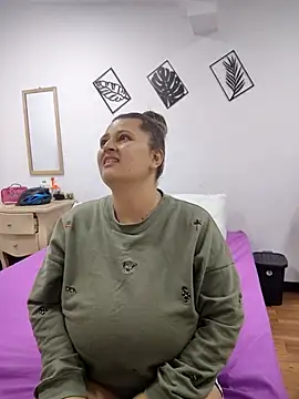 Miss balloonsmila online show from March 4, 11:11 pm