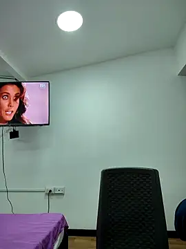 Miss balloonsmila online show from November 7, 2:11 am