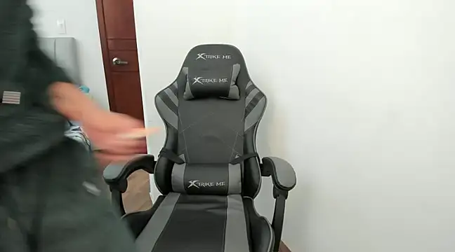 twink latino5 online show from December 29, 11:08 pm