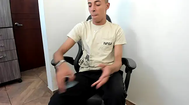 twink latino5 online show from February 1, 6:21 am