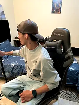 twink latino5 online show from November 1, 1:29 am