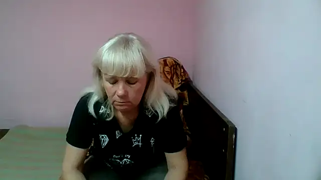 sakura blonde online show from February 15, 6:01 pm