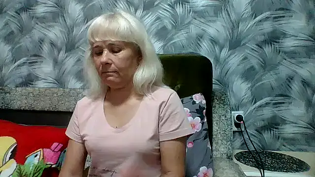 sakura blonde online show from October 9, 7:50 am