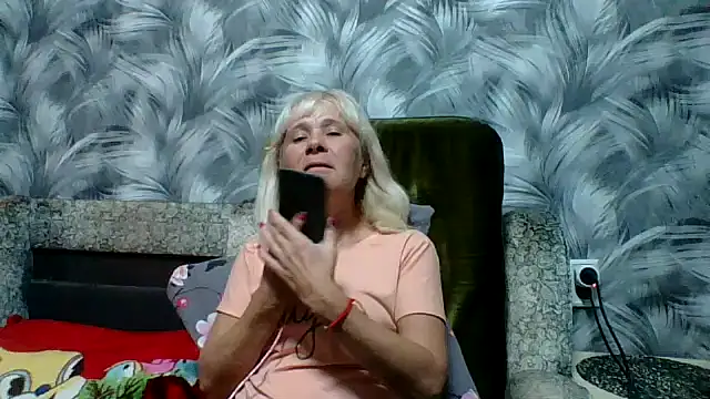 sakura blonde online show from October 11, 6:39 pm