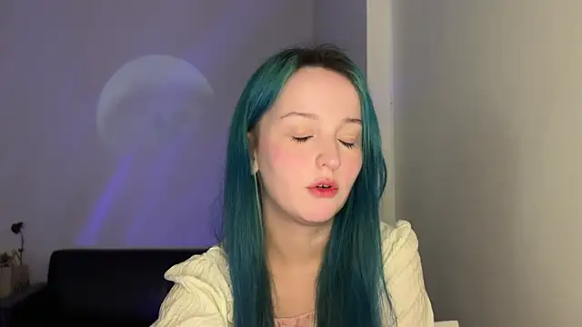 bumble bee online show from January 3, 1:03 pm