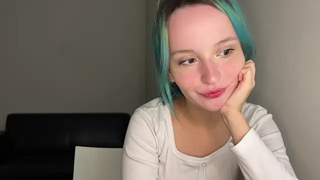 bumble bee online show from February 15, 1:49 pm