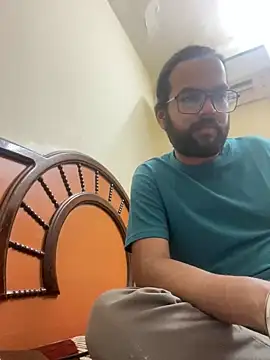 Arsh Loves Luv online show from December 23, 8:00 am