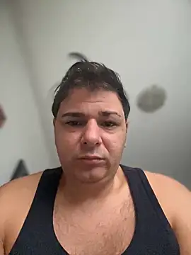 Snapshot of SecretlyDD chatting on February 7, 8:33 am SecretlyDD online show from February 7, 8:33 am