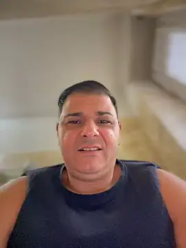 Snapshot of SecretlyDD chatting on February 9, 1:46 pm SecretlyDD online show from February 9, 1:46 pm