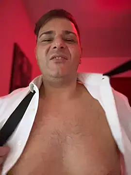 Snapshot of SecretlyDD chatting on February 9, 4:50 pm SecretlyDD online show from February 9, 4:50 pm