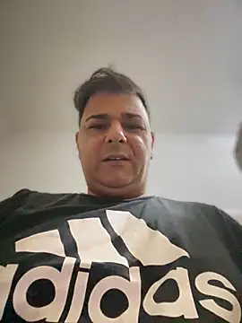 Snapshot of SecretlyDD chatting on February 11, 5:37 am SecretlyDD online show from February 11, 5:37 am