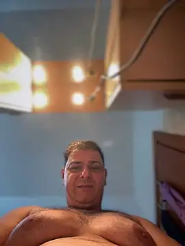 Snapshot of SecretlyDD chatting on February 11, 8:48 am SecretlyDD online show from February 11, 8:48 am