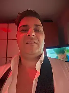 Snapshot of SecretlyDD chatting on February 11, 3:18 pm SecretlyDD online show from February 11, 3:18 pm