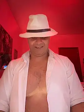 Snapshot of SecretlyDD chatting on February 17, 5:21 pm SecretlyDD online show from February 17, 5:21 pm