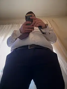 Snapshot of SecretlyDD chatting on February 20, 11:42 am SecretlyDD online show from February 20, 11:42 am