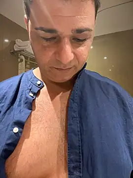 Snapshot of SecretlyDD chatting on February 25, 12:34 pm SecretlyDD online show from February 25, 12:34 pm