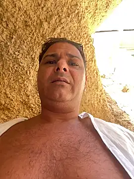 Snapshot of SecretlyDD chatting on March 3, 11:22 am SecretlyDD online show from March 3, 11:22 am