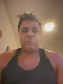 Snapshot of SecretlyDD chatting on March 18, 5:31 pm SecretlyDD online show from March 18, 5:31 pm