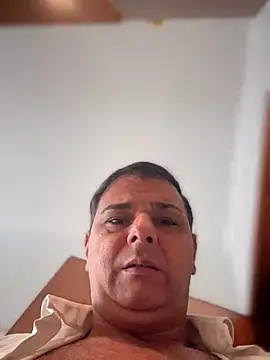 Snapshot of SecretlyDD chatting on November 6, 8:48 am SecretlyDD online show from November 6, 8:48 am