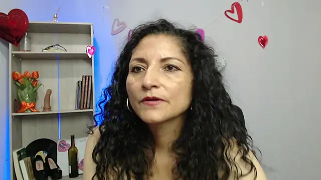 Snapshot of arianna_ros3 chatting on February 23, 6:34 pm arianna ros3 online show from February 23, 6:34 pm