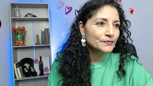 Snapshot of arianna_ros3 chatting on February 28, 9:44 pm arianna ros3 online show from February 28, 9:44 pm