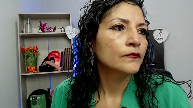 Snapshot of arianna_ros3 chatting on March 20, 1:59 pm arianna ros3 online show from March 20, 1:59 pm