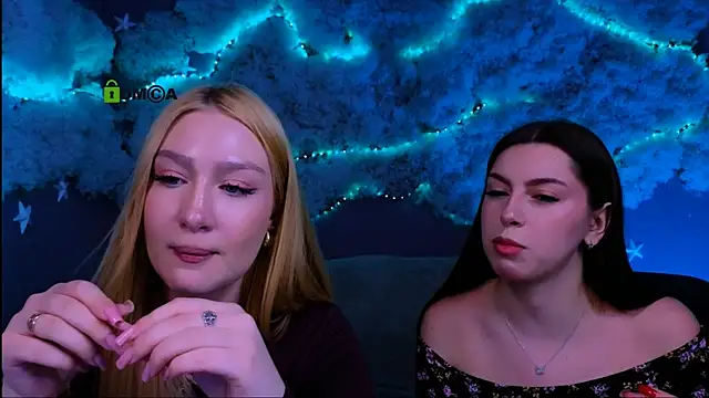 playful sophie online show from April 22, 7:26 pm