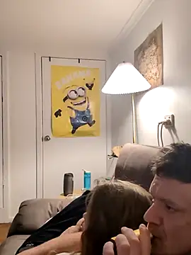 biggnipz online show from October 14, 11:33 am