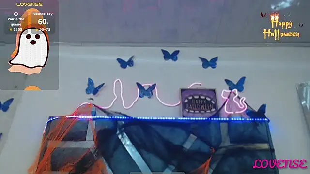 Roxan Fox- online show from October 28, 3:21 am